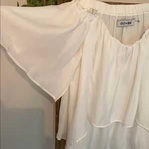 DO+BE off shoulder top